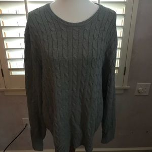 GAP gray cable knit sweater. XL. So cute!!!